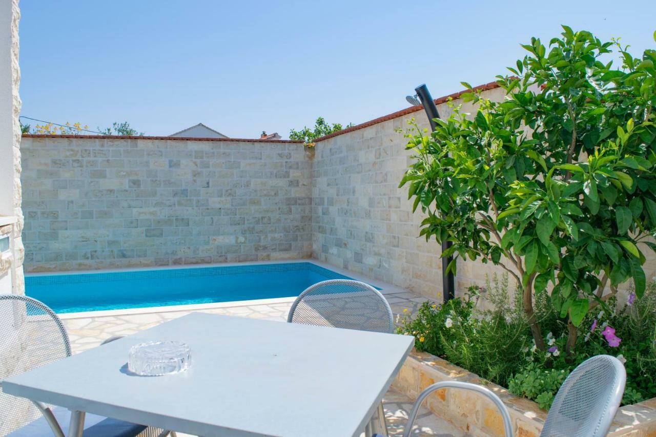 Apartments Solta Gornje Selo Exterior photo